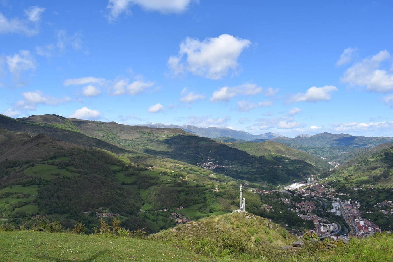 Fotos: Ruta al Pico Moros por el inicio de la Ruta les Fuentes