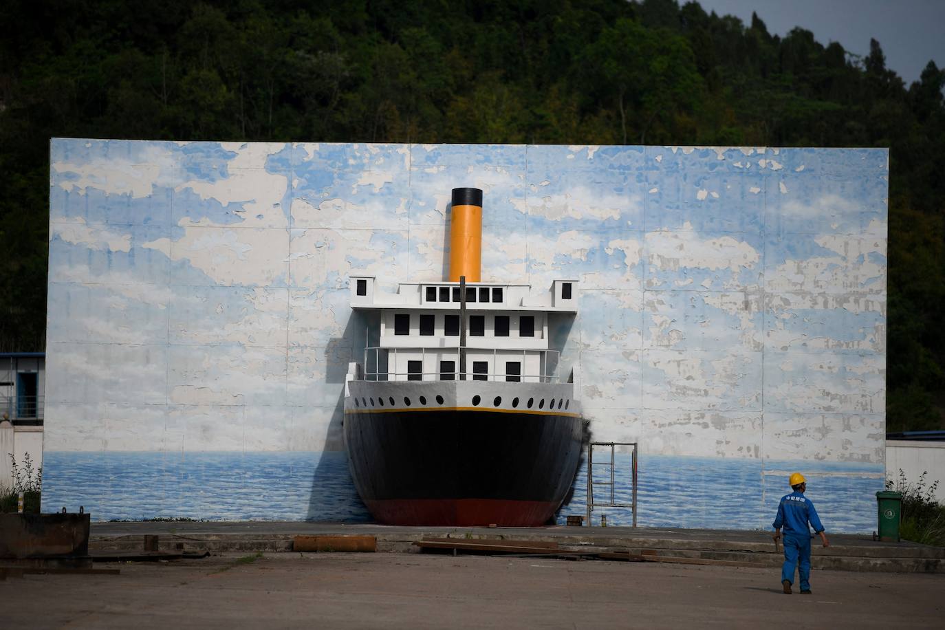 En Suining, en mitad de los campos, una réplica del transatlántico toma forma en un parque temático dedicado al famoso barco que naufragó en 1912