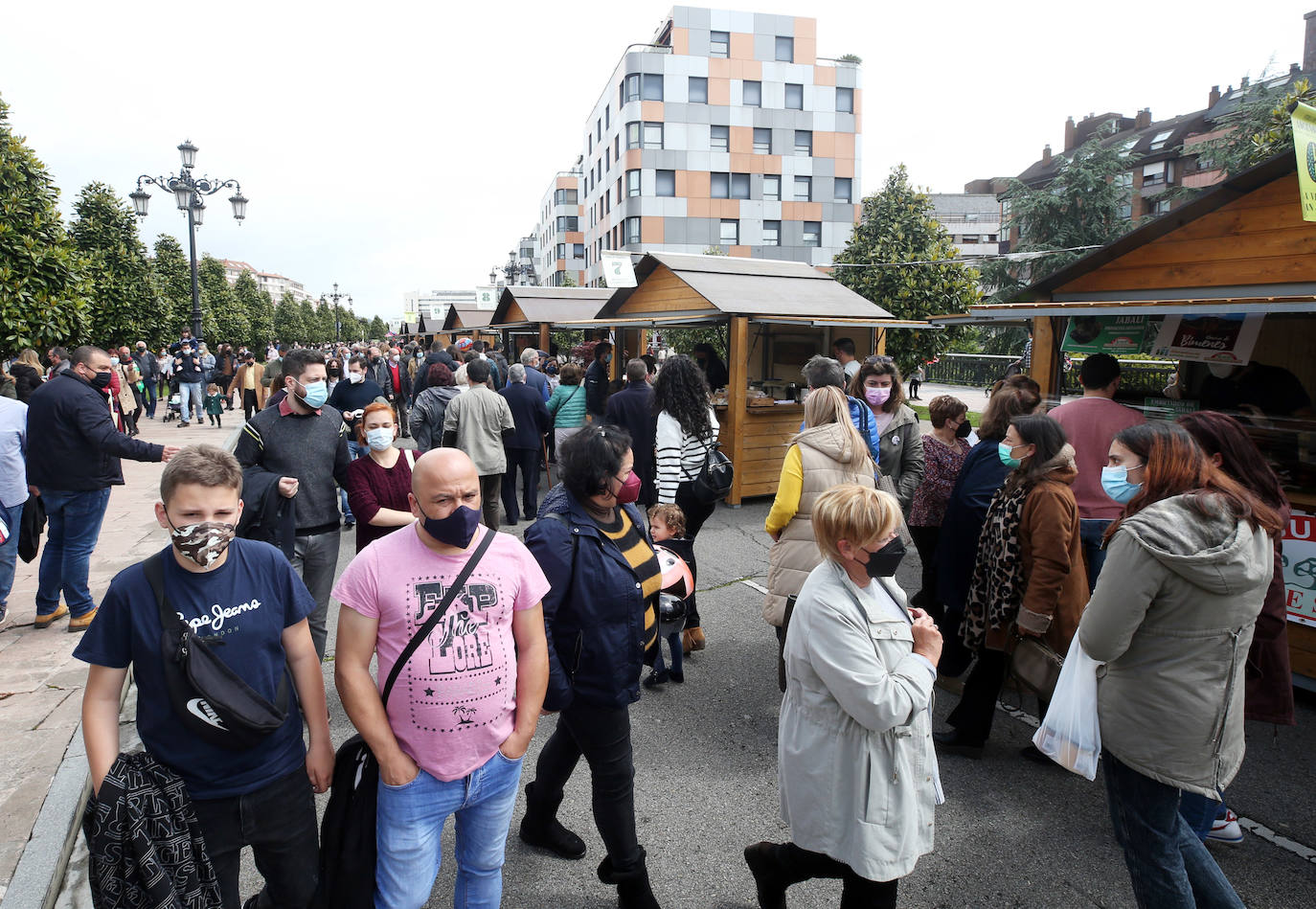 La Losa se llenó de ovetenses y visitantes para disfrutar de la Feria de la Ascensión