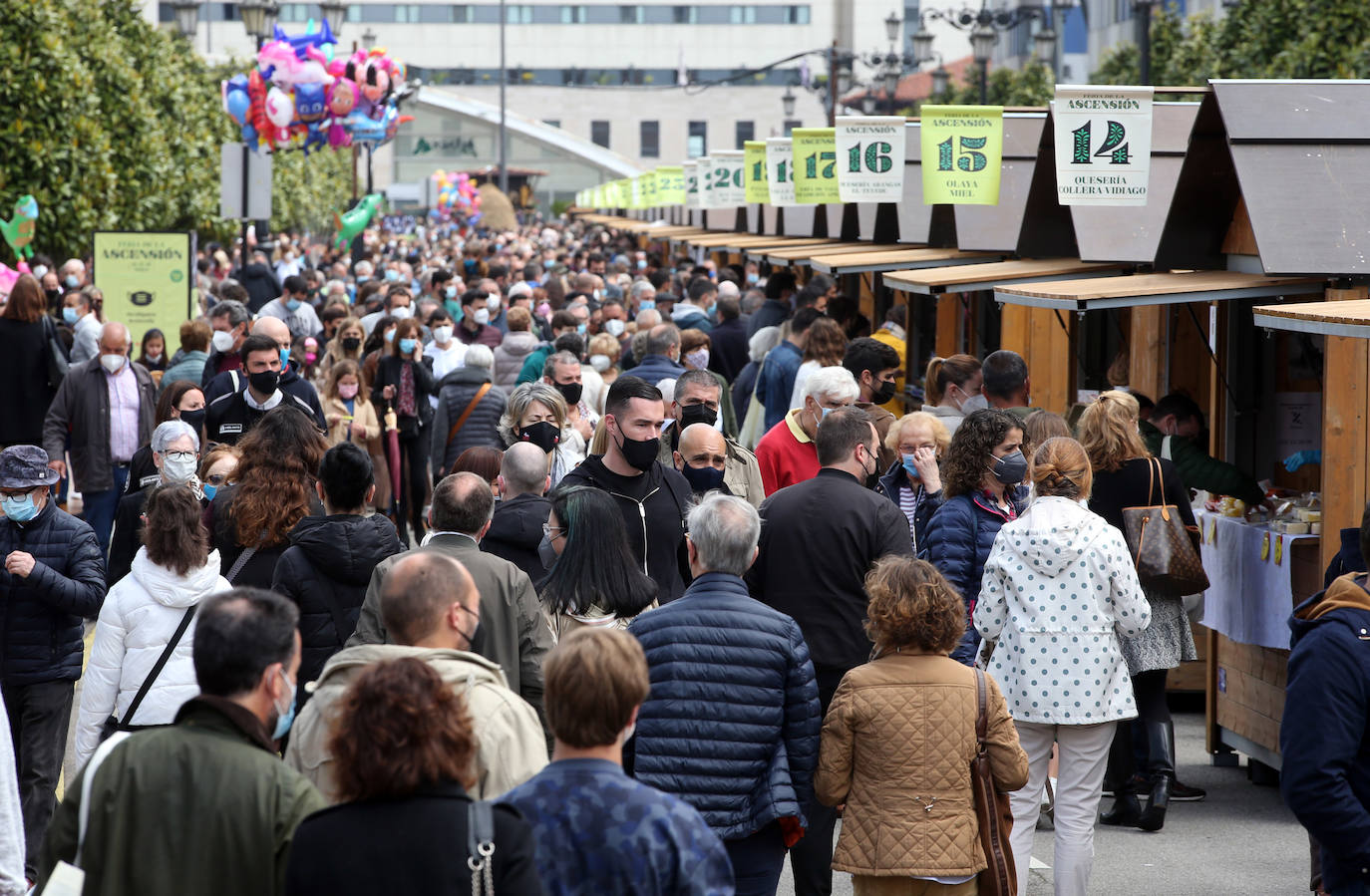 La Losa se llenó de ovetenses y visitantes para disfrutar de la Feria de la Ascensión