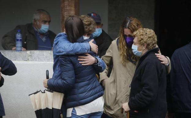 Crimen machista. Emotivo funeral de María Teresa Aladro