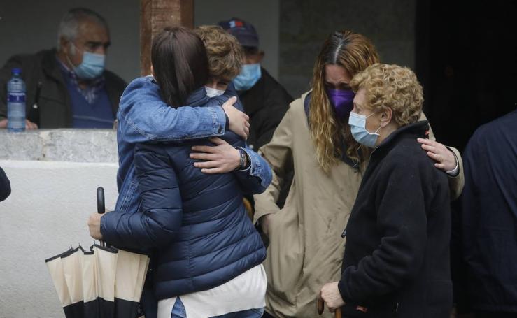 Emotivo funeral de María Teresa Aladro