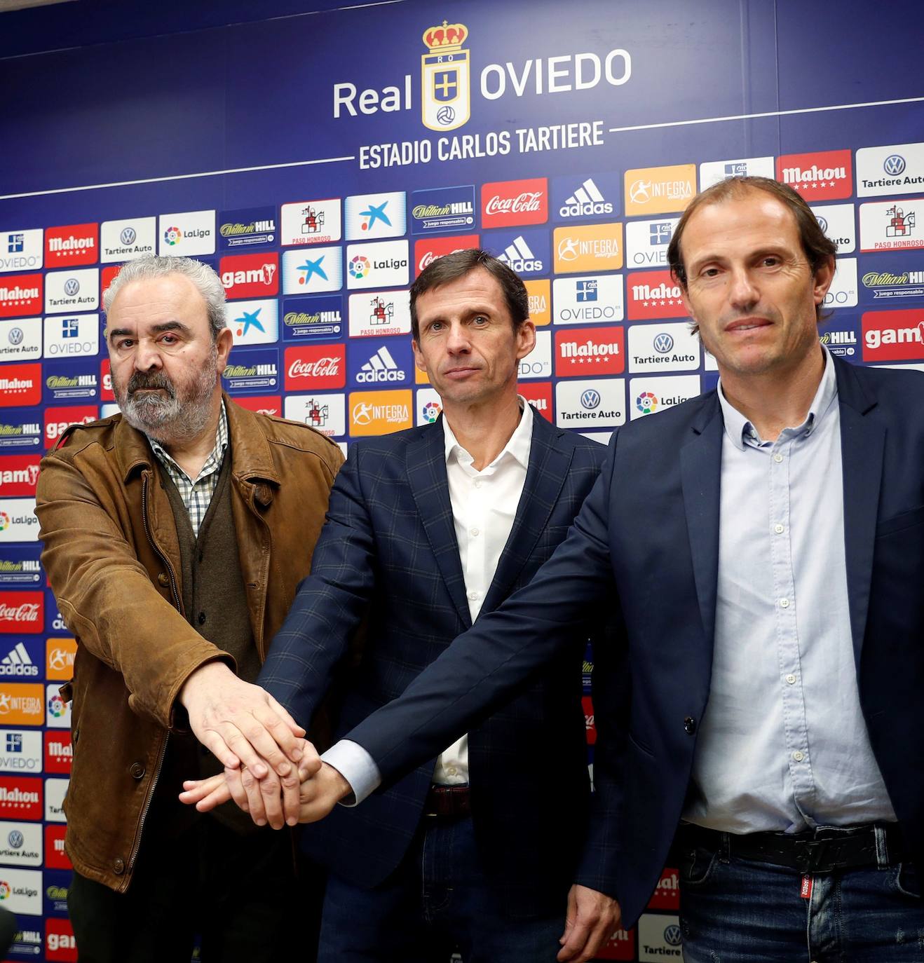 El director deportivo del Real Oviedo, Francesc Arnau, ha fallecido a los 46 años. Su pérdida se produce año y medio después de su llegada a la capital asturiana, donde estaba abordando el reto de dibujar un nuevo proyecto tras asegurar la permanencia del club en Segunda.