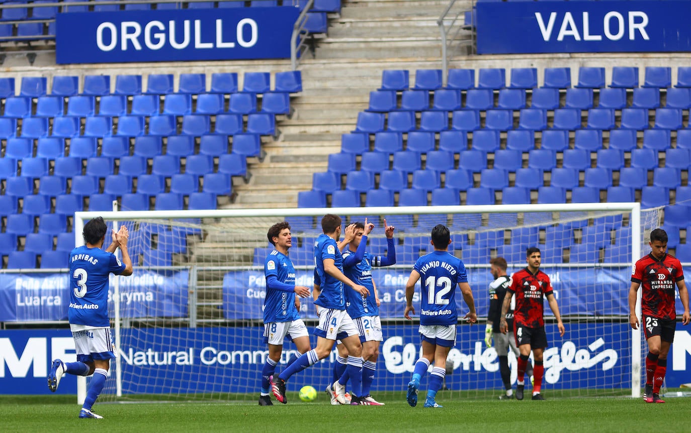 El Oviedo no pude dedicarle el triunfo a Arnau en su enfrentamiento contra el Mirandés, que se saldó con un empate a uno.