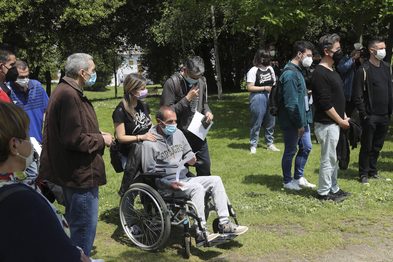 El memorial del sida en el Bosque de la Memoria de Los Pericones homenajeó a las víctimas de un enfermedad que necesita del reciclaje de los profesionales para entender su comportamiento en la actualidad.