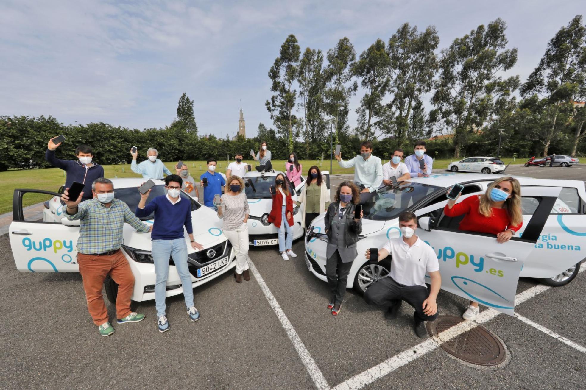  Una parte del equipo de Guppy, en uno de sus puntos, en el campus de Gijón. 