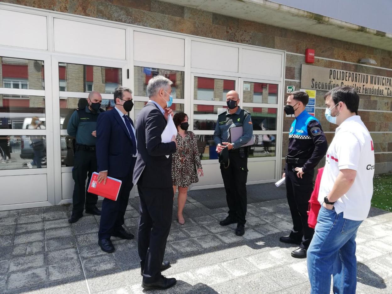 Un momento de la reunión organizativa sobre la EBAU en Tapia. 