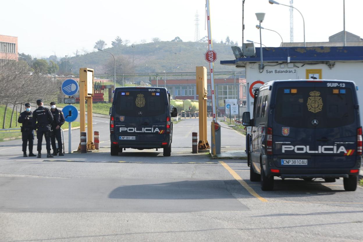 El pasado marzo, la Policía Nacional registró Alu Ibérica por orden judicial. 