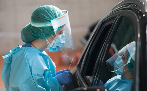 La ocupación hospitalaria sigue a la baja y permite a Asturias bajar de nivel de alerta