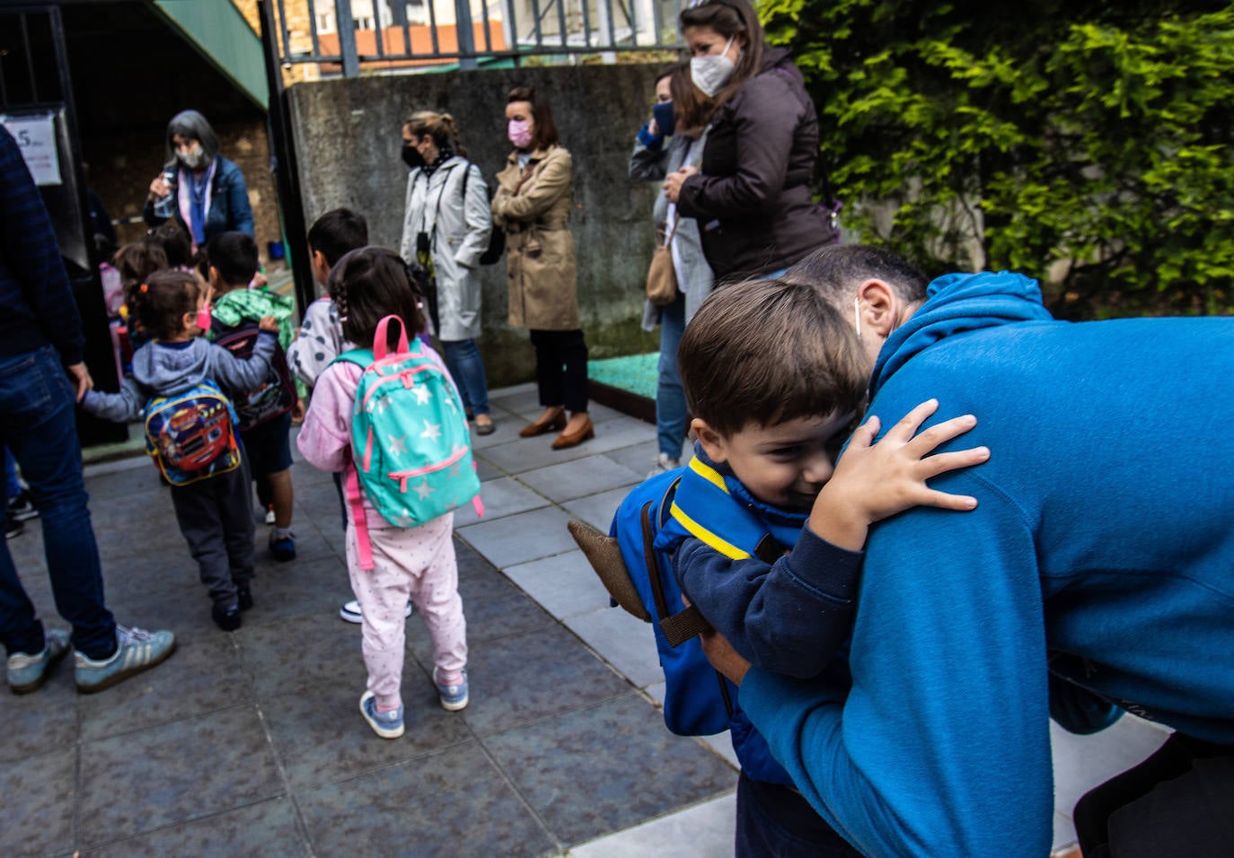 Un total de 63.929 alumnos de Infantil y Primaria han finalizado hoy el curso escolar en Asturias. Los más pequeños se despiden del curso más difícil pero también más ejemplar.