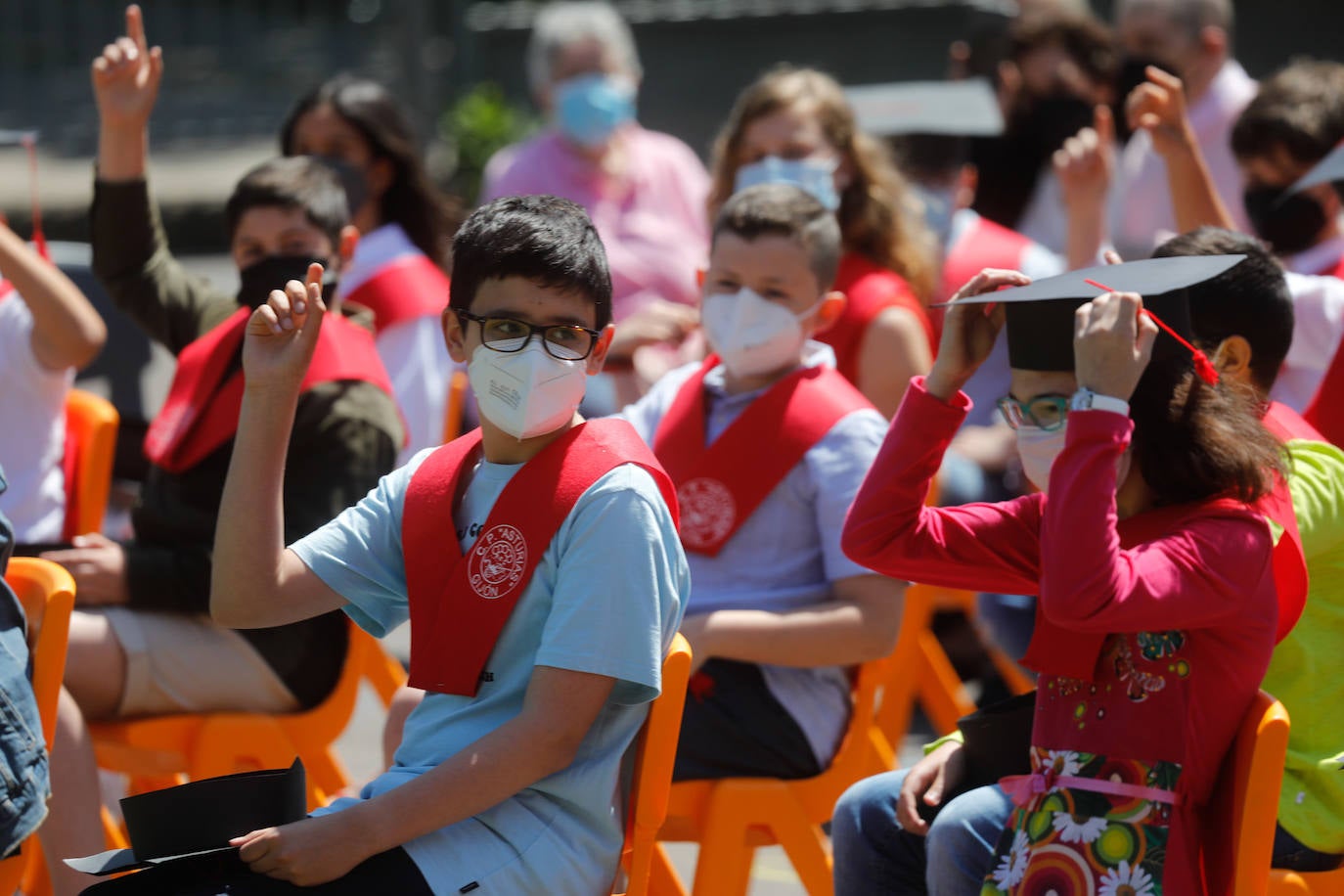 Un total de 63.929 alumnos de Infantil y Primaria han finalizado hoy el curso escolar en Asturias. Los más pequeños se despiden del curso más difícil pero también más ejemplar.