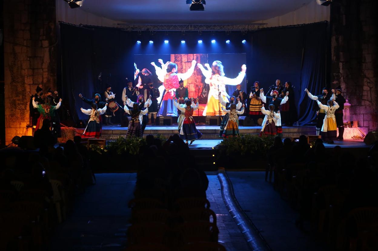 El espectáculo, anoche, en el parque Jovellanos de Mieres. 