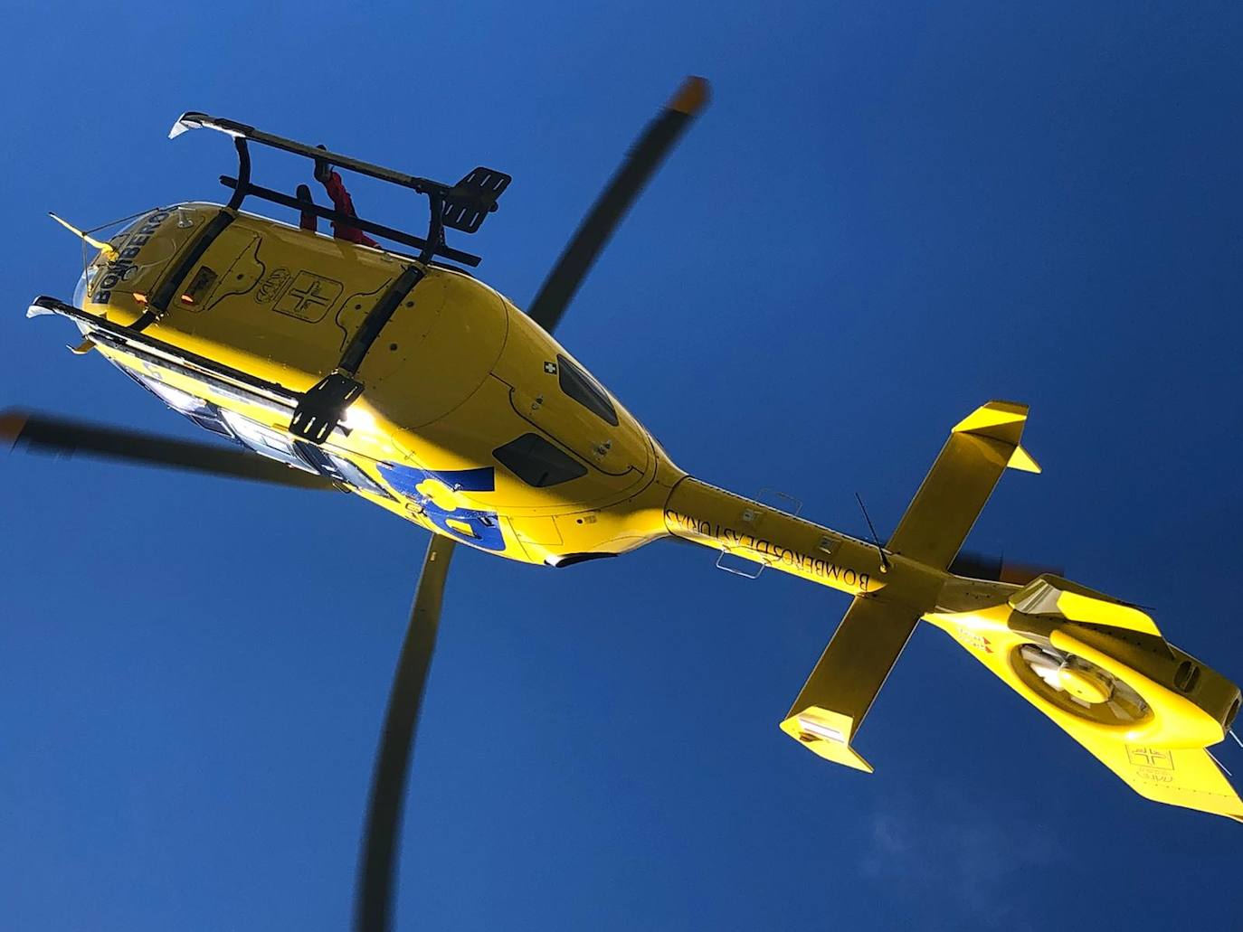 Accidentado el sábado mientras escalaba la cara este de la vía Nani, permanecía en el refugio Vega de Urriellu esperando que las condiciones meteorológicas permitieran su rescate y traslado a un centro hospitalario