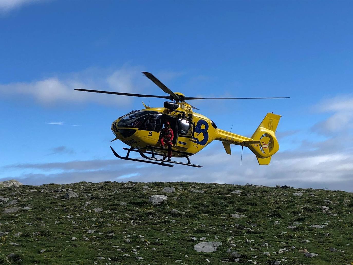 Accidentado el sábado mientras escalaba la cara este de la vía Nani, permanecía en el refugio Vega de Urriellu esperando que las condiciones meteorológicas permitieran su rescate y traslado a un centro hospitalario
