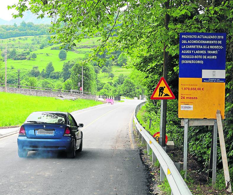 Soto de Agues. La entrada a la Ruta del Alba, en obras. pardo