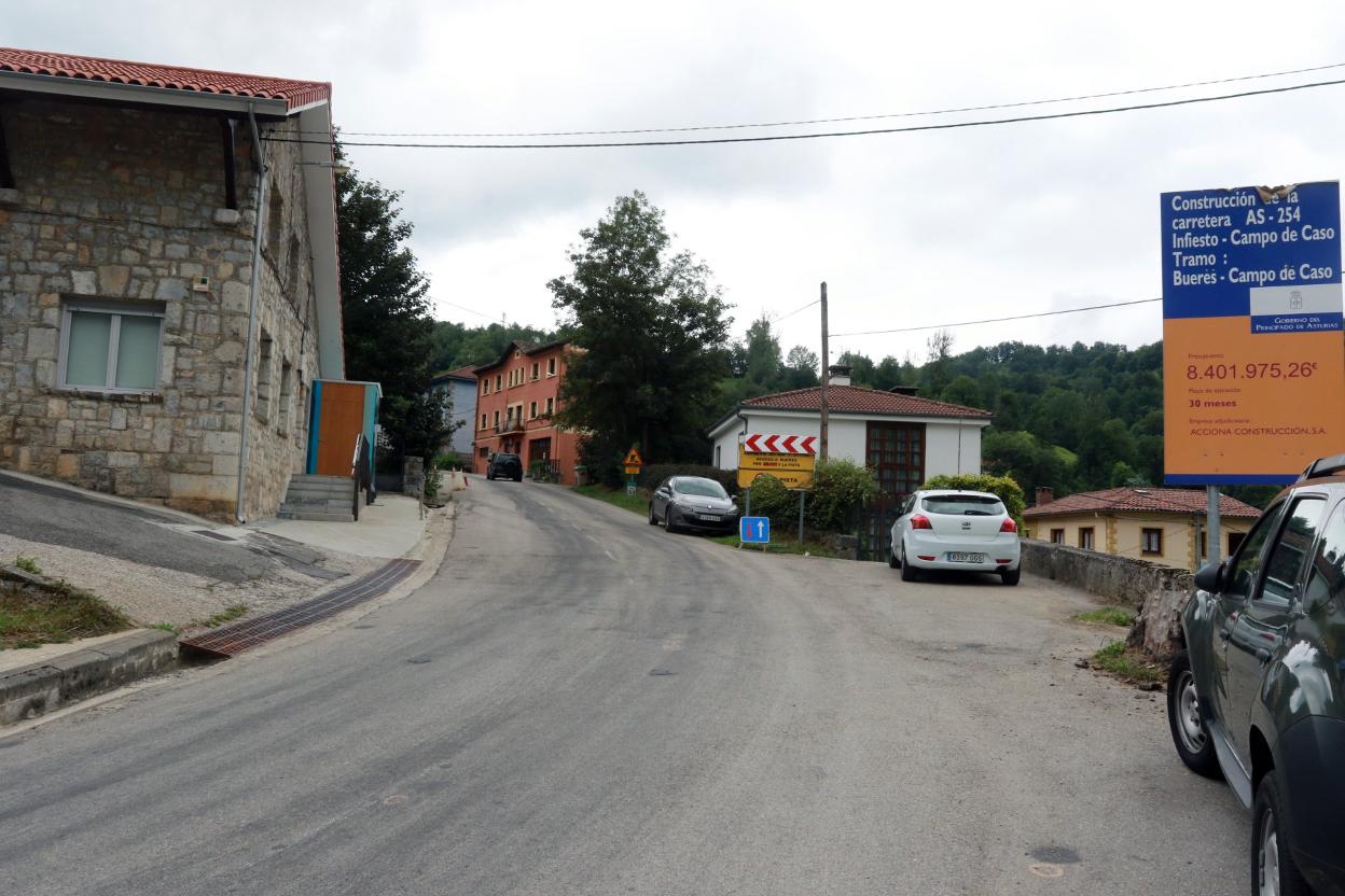 Estado de la carretera en su inicio en Campo de Caso. 