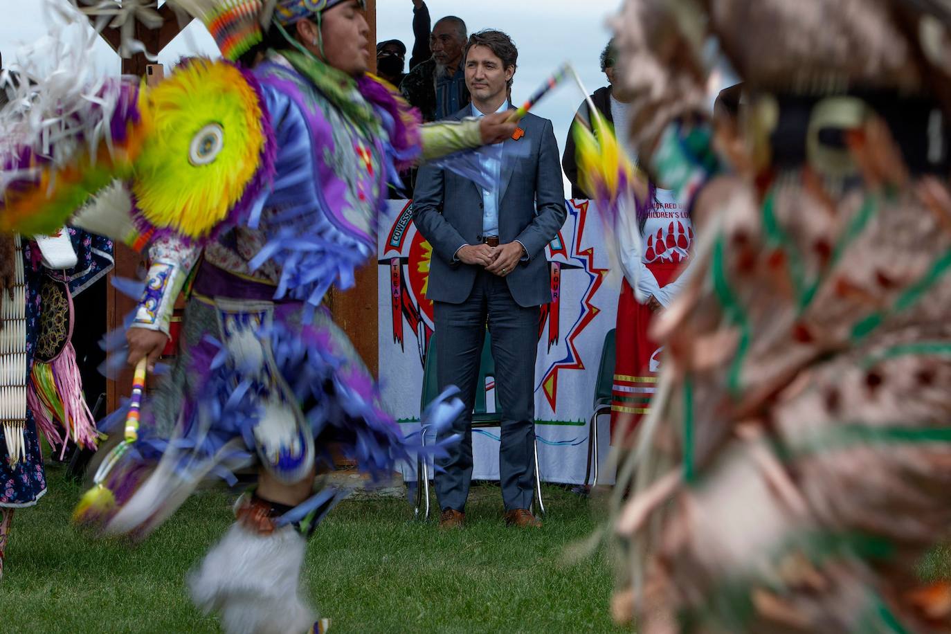 Ceremonia ritual indígena canadiense celebrada con motivo de la firma del acuerdo de Coordinación de la Ley Miyo Pimatisowin a la que asistió el primer ministro del país, Justin Trudeau.