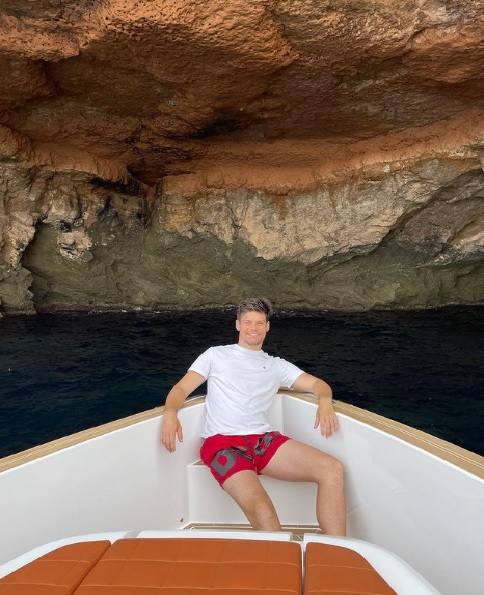 El futbolista Jorge Meré, en barco entre Ibiza y Formentera. 