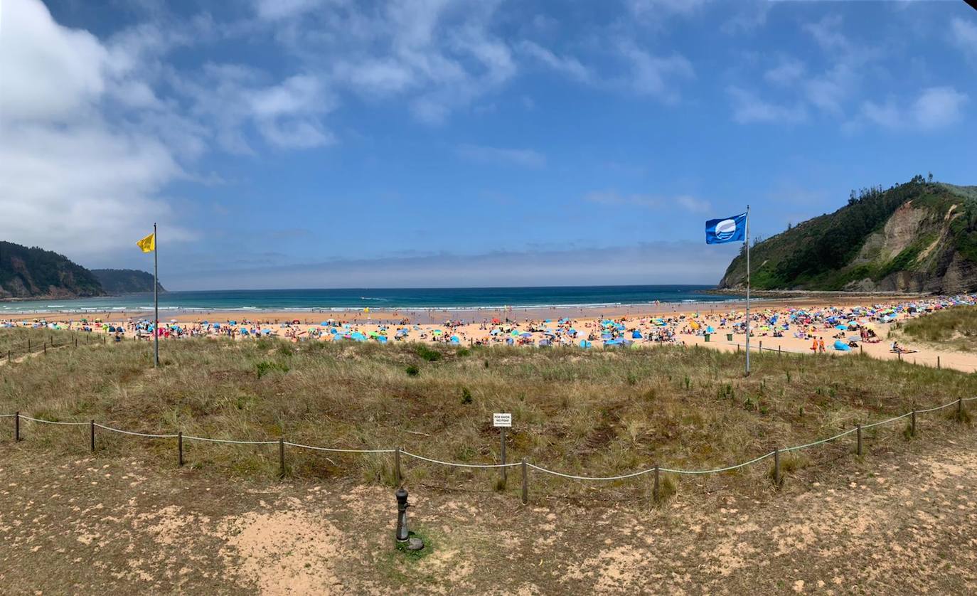 Playas llenas y termómetros que ya comienzan a marcar temperaturas propias del periodo estival en la región.