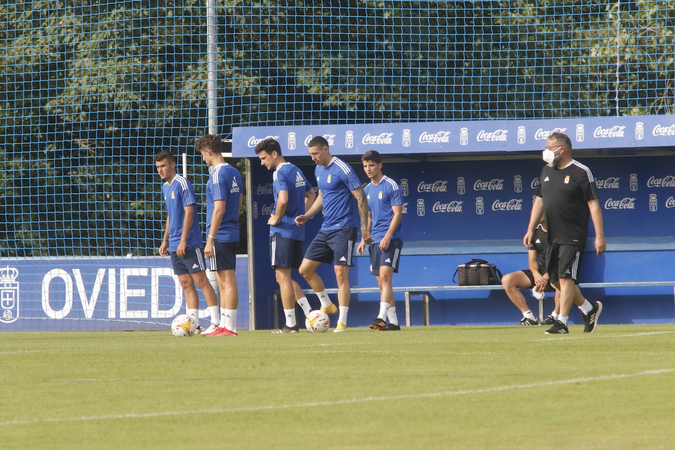 Fotos: Jirka ya es uno más en el Oviedo