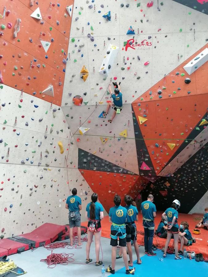 Fotos: La Selección Asturiana de jóvenes escaladores, lista para viajar a Lugo