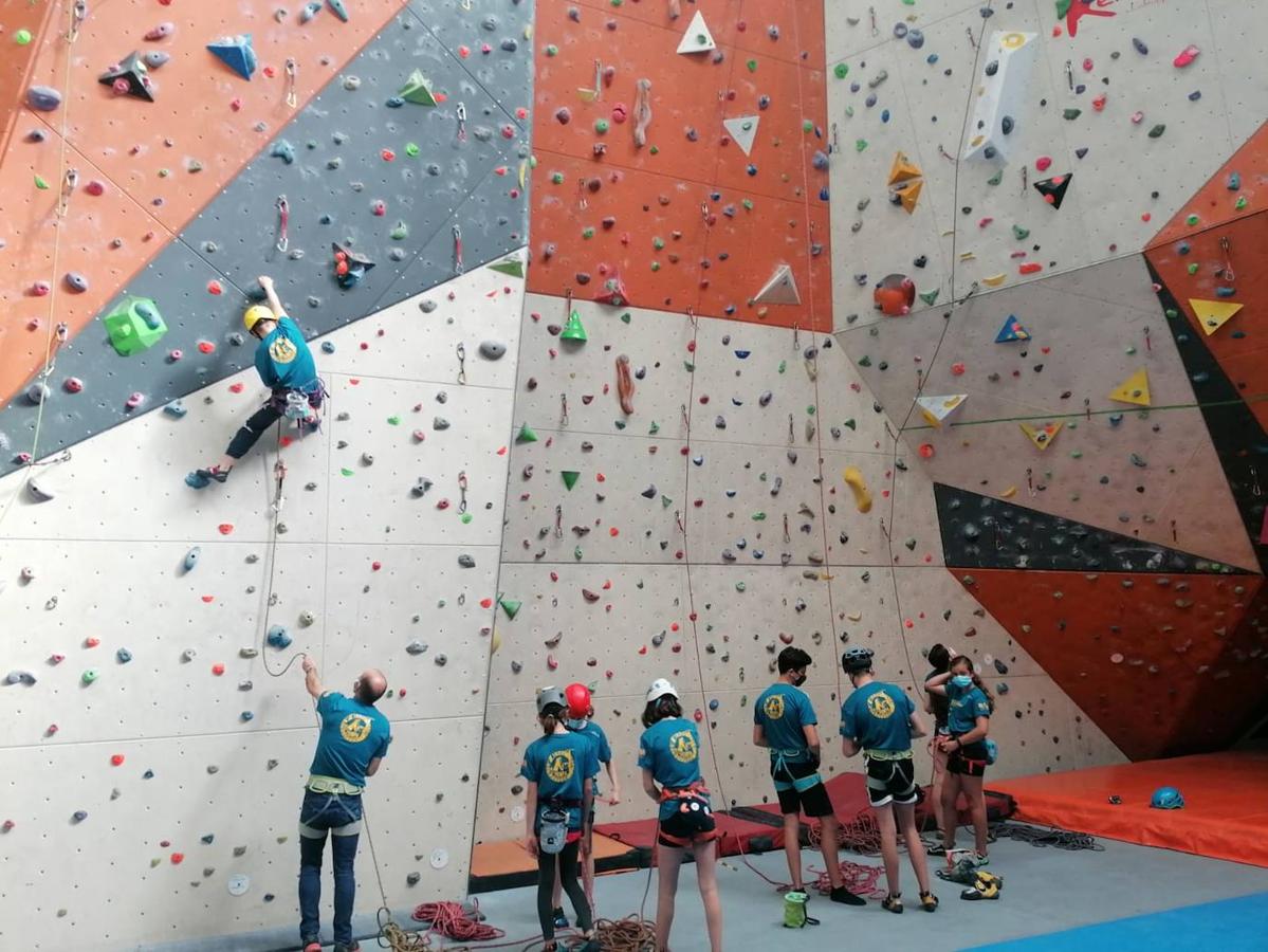 Fotos: La Selección Asturiana de jóvenes escaladores, lista para viajar a Lugo