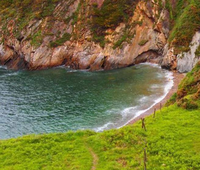 Cala Saliencia, Cudillero