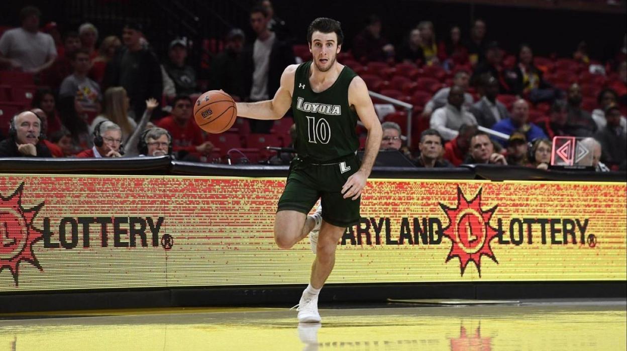Kostecka, durante un partido con la universidad de Loyola Maryland.