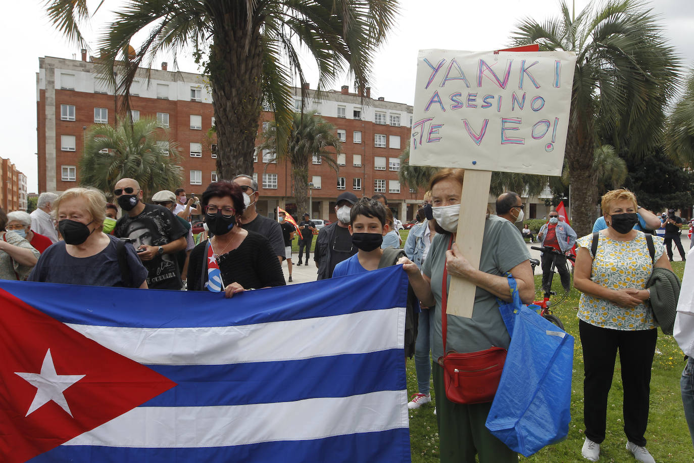 La actual crisis destada en Cuba ha llevado a colectivos de Gijón a manifestarse