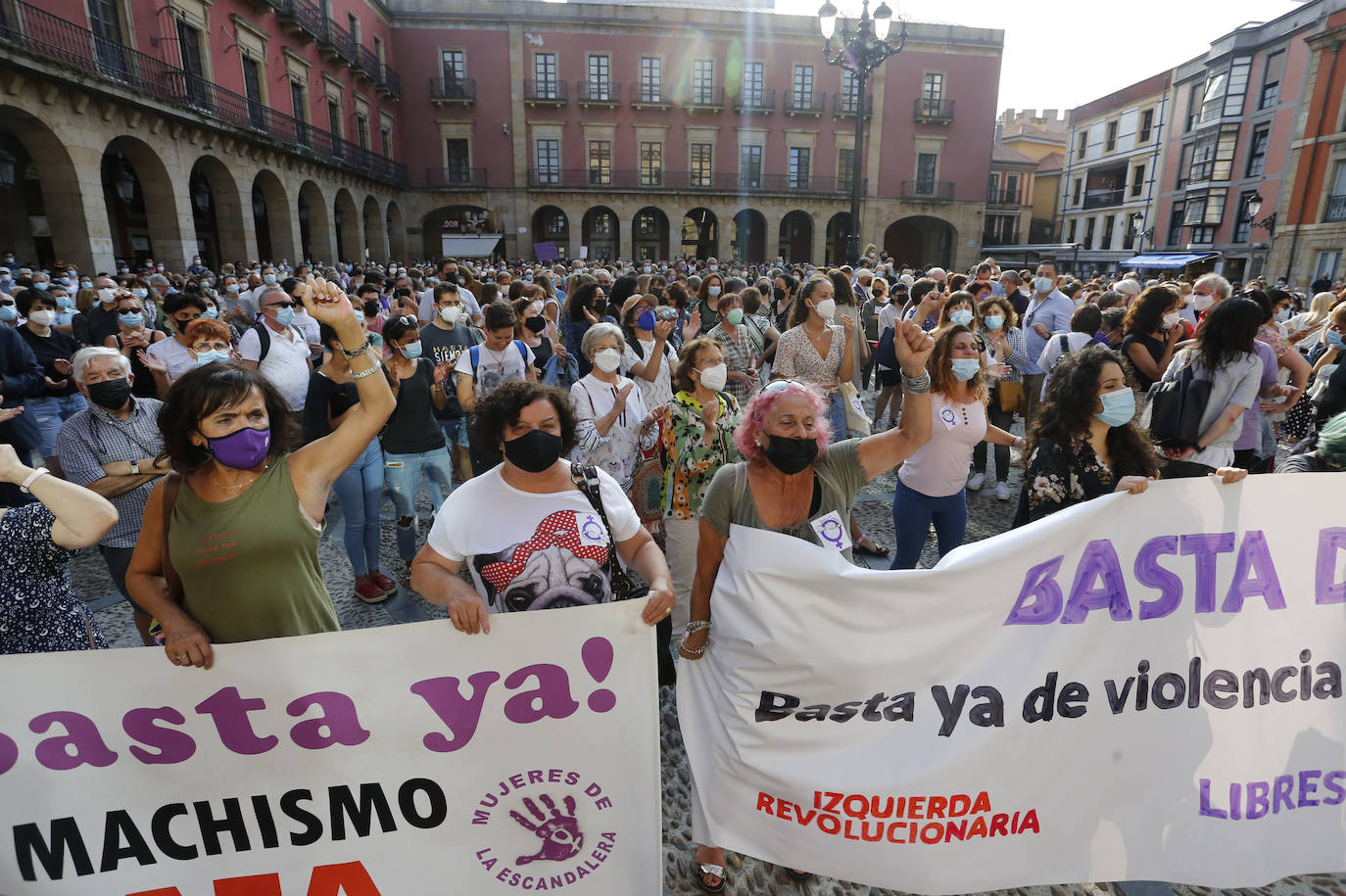 Condena unánime en Gijón a las agresiones sexuales: «No es no y lo demás es violación»