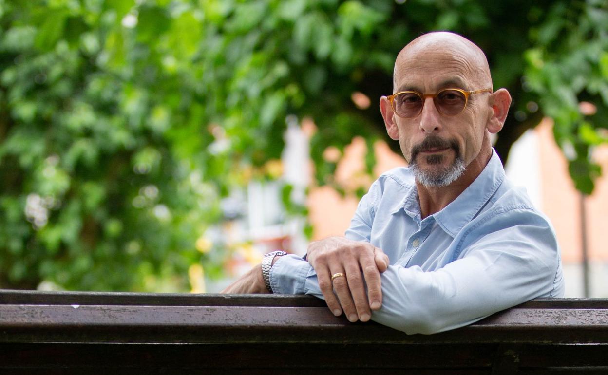 Sidoro Villa, en el parque Alfonso X de Pola de Siero. 