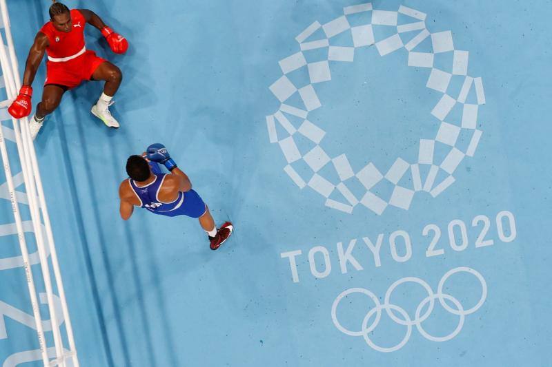 Hoy en Tokio Ana Peleteiro se clasifica para la final de triple salto después de hacer marca personal al aire libre y batir un récord nacional. Támara Echegoyen y Paula Barceló ya marchan segundas en vela.