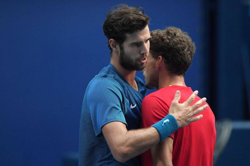 El tenista asturiano pierde ante el ruso Khachanov (6-3 y 6-3).