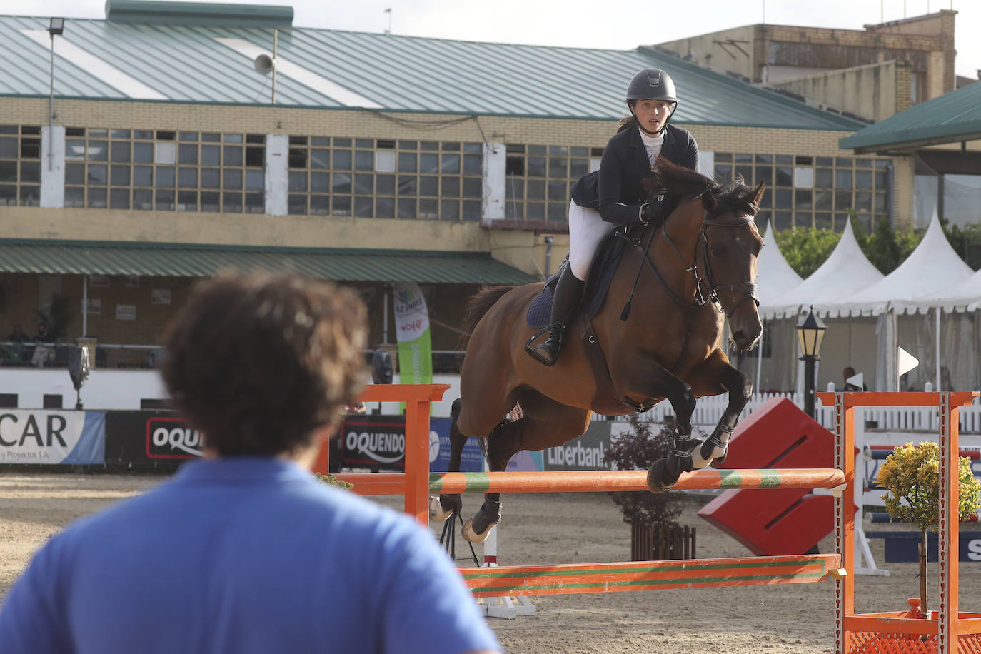 Las jóvenes amazonas fueron las protagonistas de la jornada del sábado en el CSN 3 estrellas del Gijón Horse Jumping que se disputa en el Chas. La mexicana Ángela González y la astur-catalana Sira Martínez Cullell se llevaron las dos pruebas más importantes, demostrando su valía y sus ganas de progresar. 