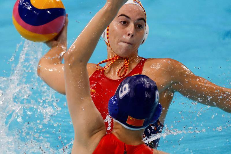 España se jugará el oro en fútbol ante Brasil. Portela se lleva la plata. Las de waterpolo y Asier Martínez entran en semifinales.
