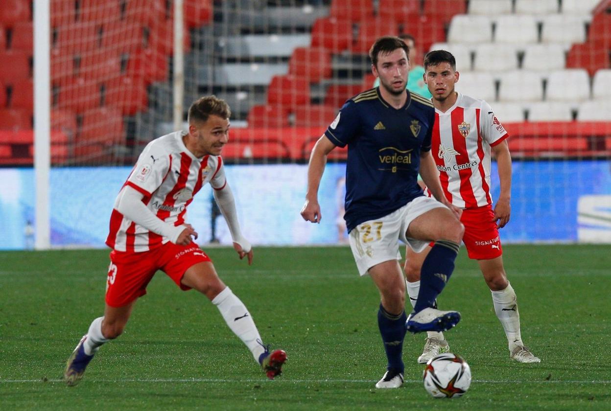 Importante en el Almería. Fran Villalba militó la pasada temporada cedido en el Almería donde fue un jugador muy importante, especialmente en el mejor momento del club andaluz.