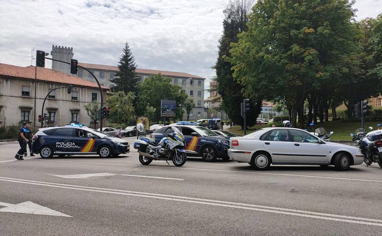 Vehículos implicados en una persecución policial en Oviedo.