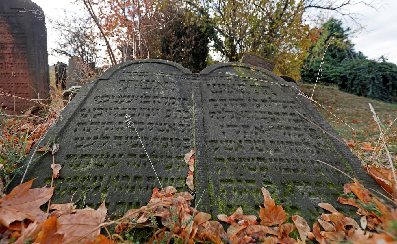 ALEMANIA-SITIOS SCHUM DE ESPIRA, WORMS Y MAGUNCIA | Comprende el Patio judío de Speyer, el recinto de la sinagoga de Worms, el antiguo cementerio judío de Worms y el antiguo cementerio judío de Maguncia