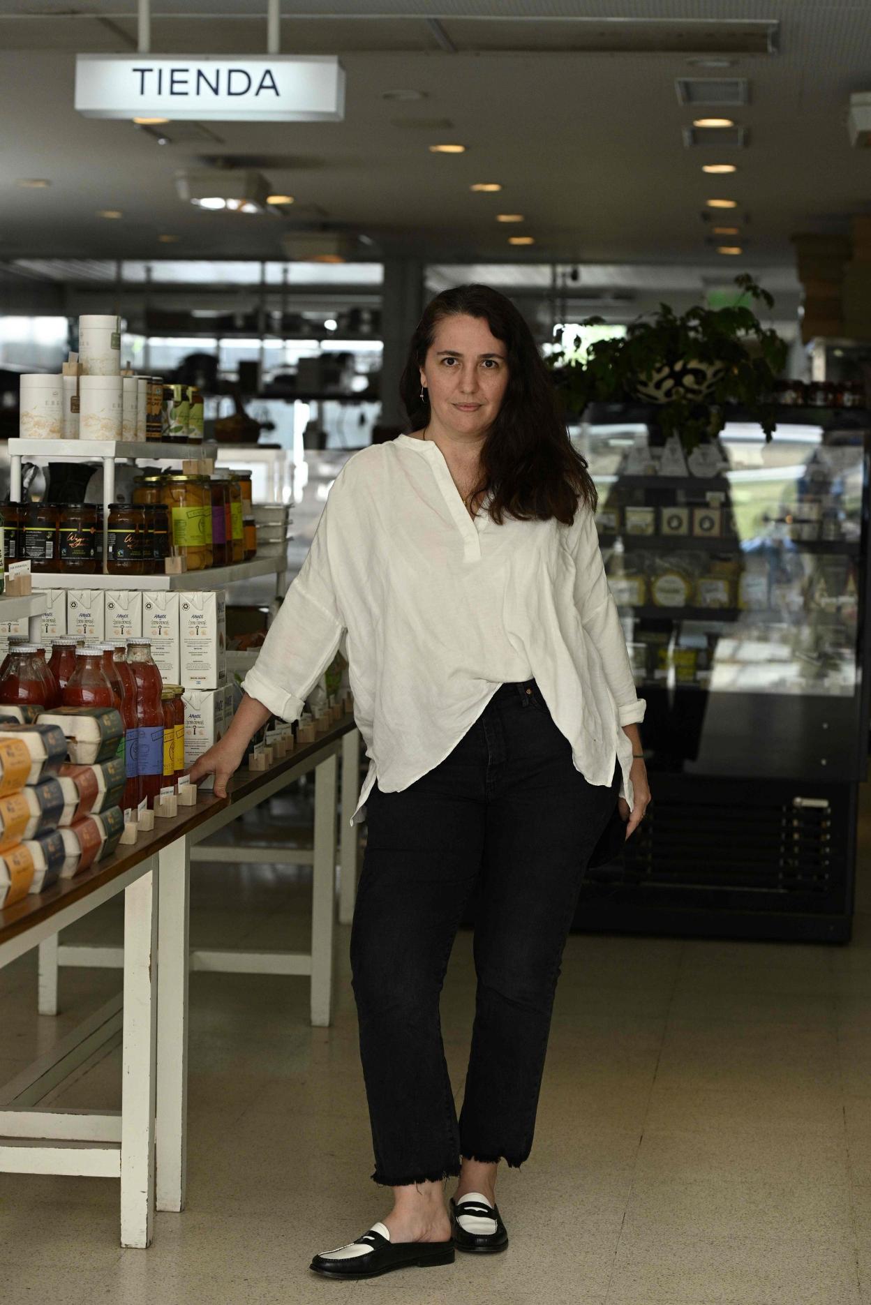 La argentina Narda Lepes visitará Asturias en un mes por Féminas. 