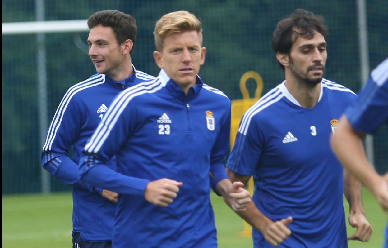 Mossa y Arribas, en el entrenamiento de ayer. 