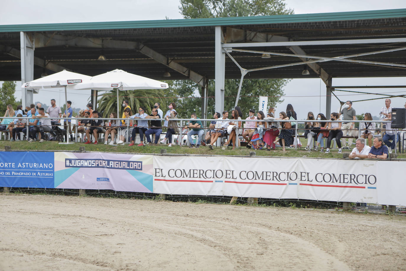 El vitoriano continúa intratable con los triunfos en la prueba grande y en la mediana. Iván Serrano venció en caballos jóvenes.