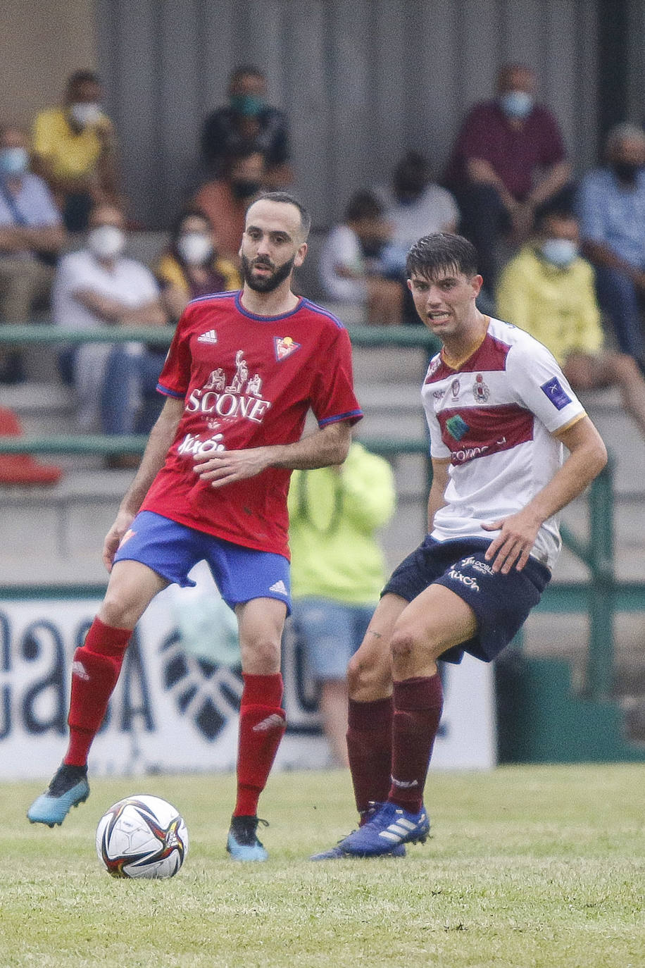 El conjunto gijonés se impuso al Gijón Industrial en la tanda de penalties tras ganar por 5-3 en la pena máxima un encuentro que concluyó en empate a uno.