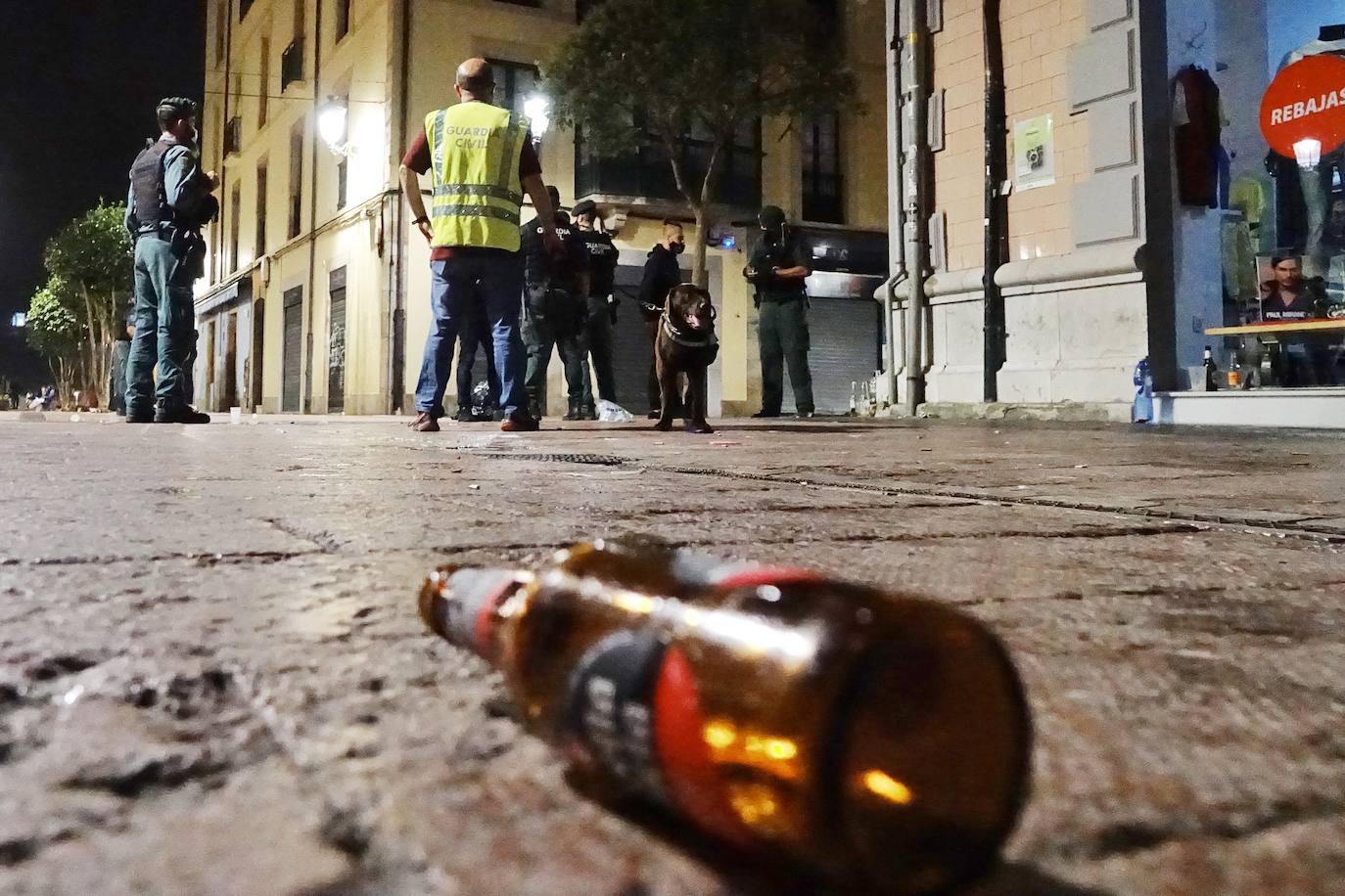 Fotos: Así opera la Guardia Civil contra los botellones en Asturias