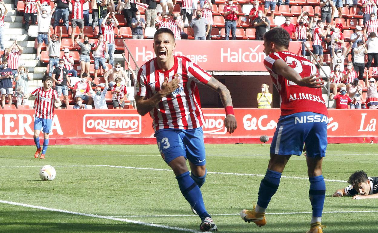 Djuka celebra el gol que dio la victoria al Sporting 