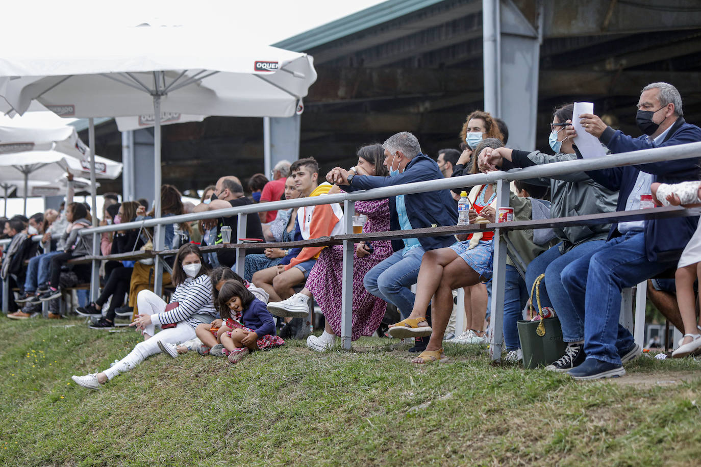 Gerardo Menéndez Mieres ha firmado un triunfo formidable sobre 'Diamantta Dc' en una nueva jornada en el Gijón Horse Jumping. La de este jueves se ha tratado de una etapa para velocistas y la prueba grande del segundo CSI 2 estrellas quedó resuelta al esprint. 