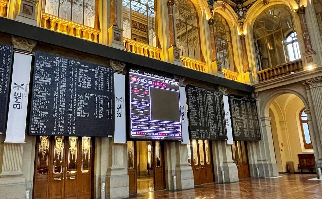 Interior de la Bolsa de Madrid. 