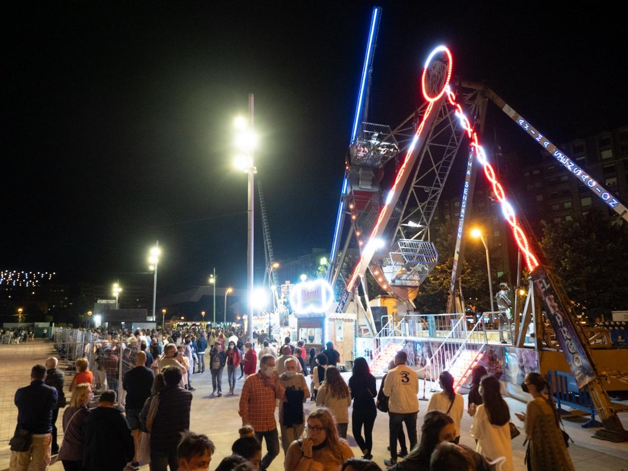 La Exposición se llenó para disfrutar de las atracciones del ferial y de la música de Tekila y La Última Legión. 