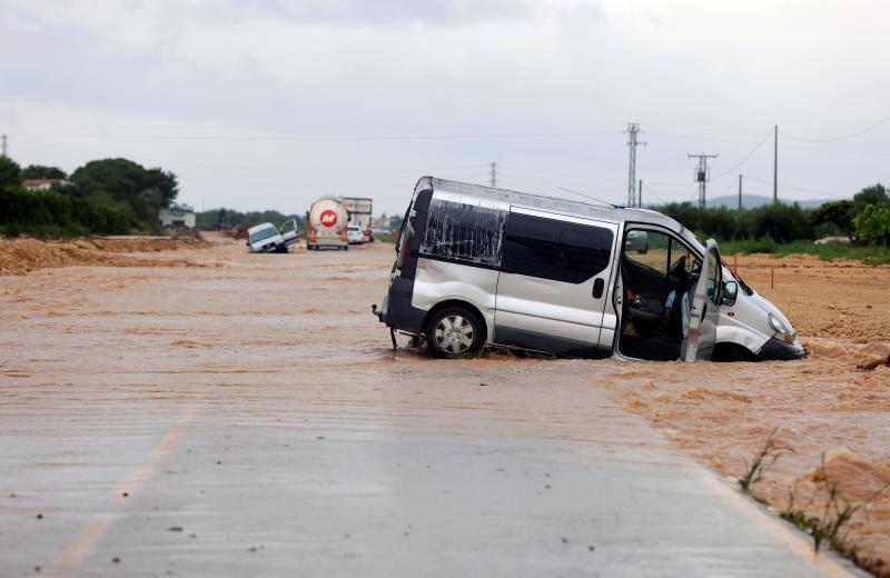 Las fuertes lluvias que ha provocado la DANA en el centro y este del país han dejado un rastro de destrucción en numerosas provincias.