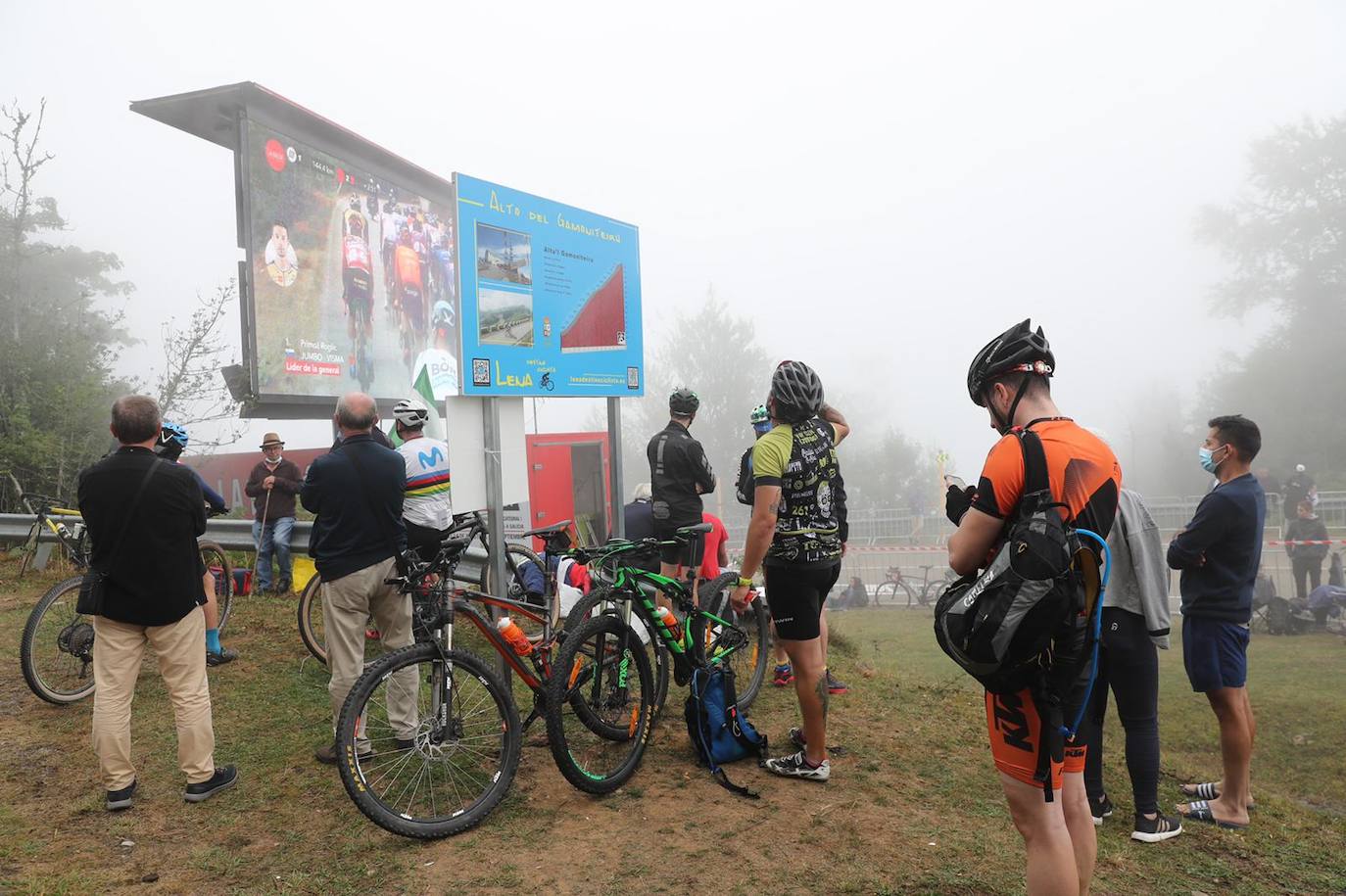 Fotos: El Gamoniteiro, «traca final» de la Vuelta en Asturias