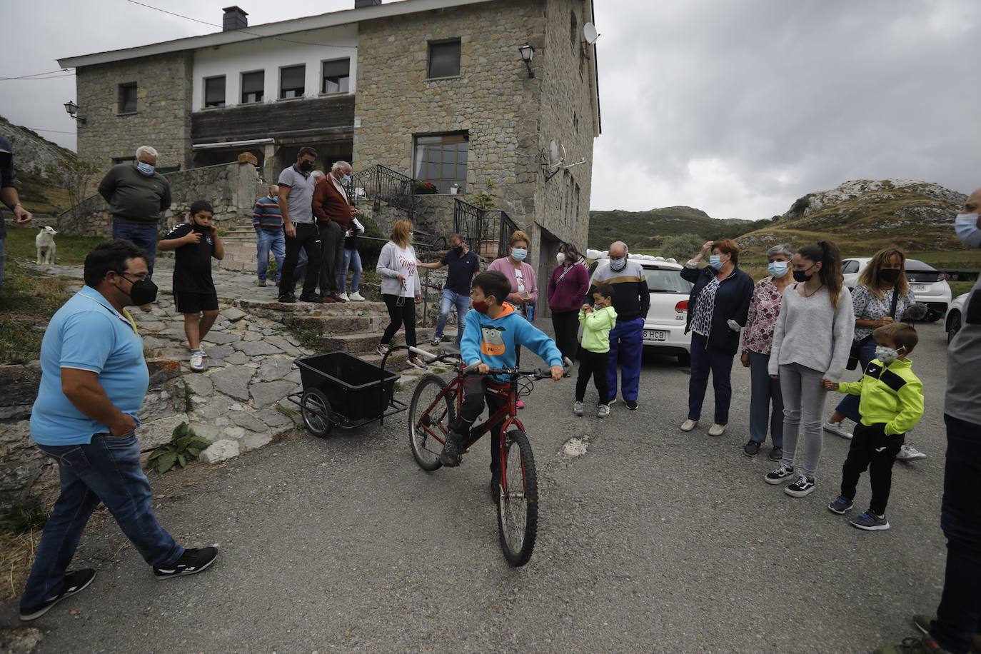Fotos: La alegría de los vecinos de Santa María del Puerto